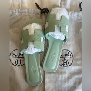 BNIB Hermes Oran - vert jade epsom